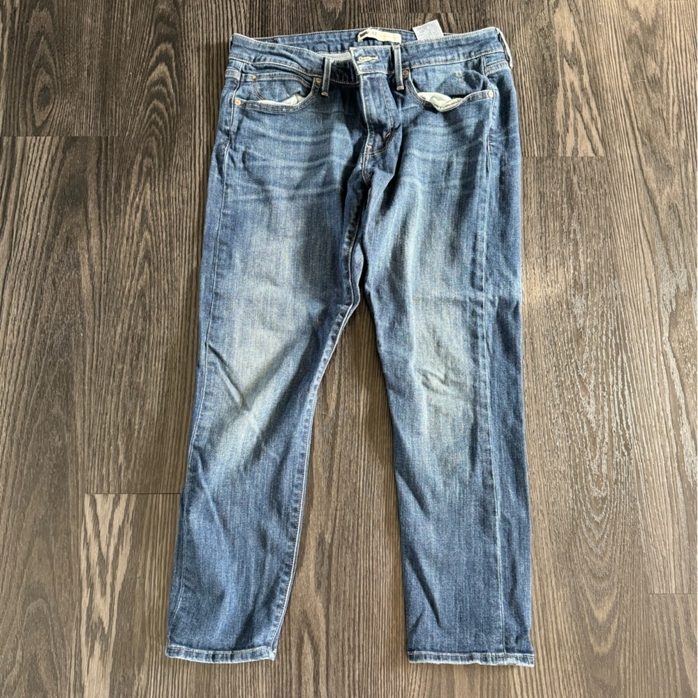 🍍LEVI JEANS SZ 12🍍26” inseam🍍1% elastane🍍